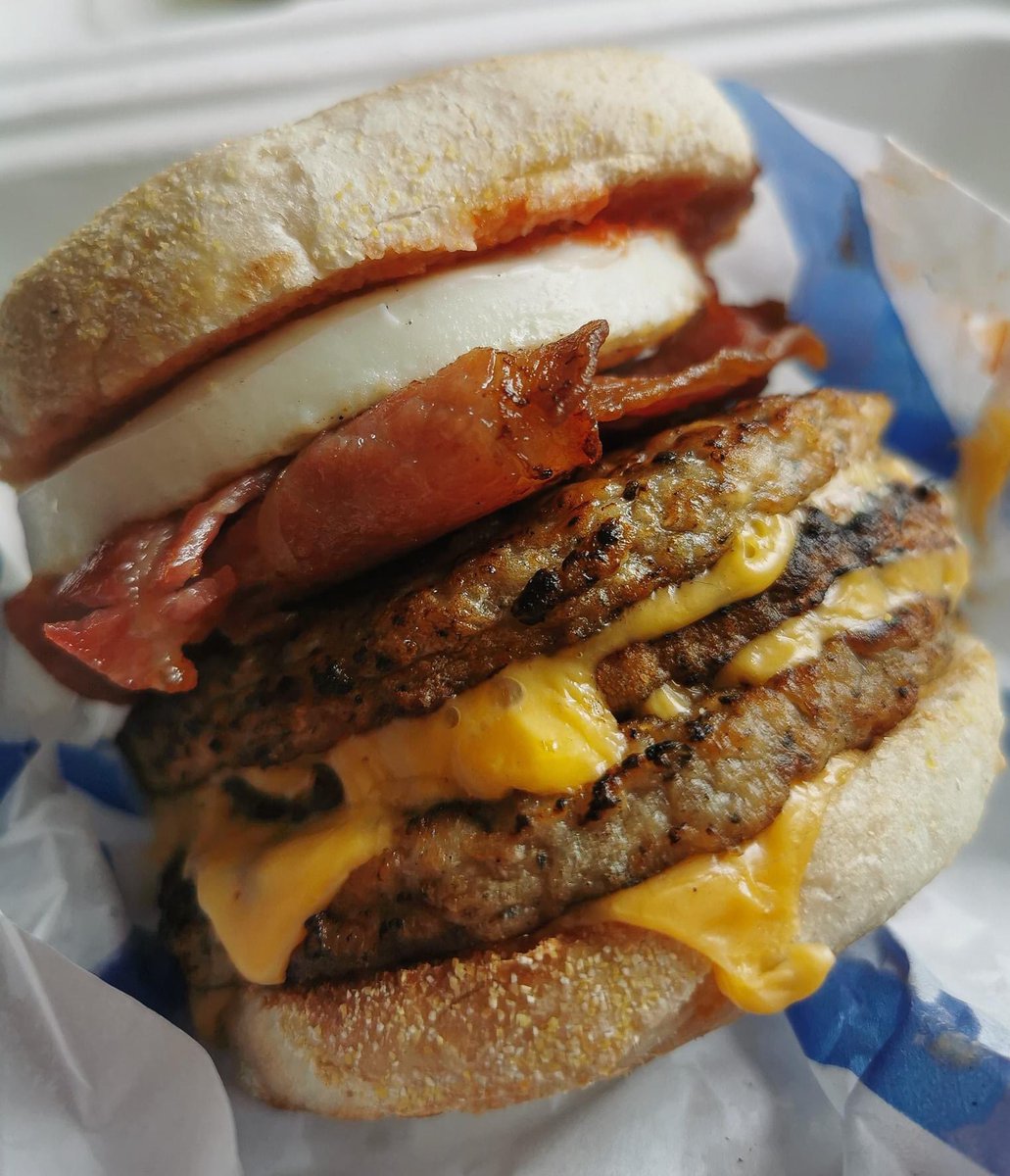 BlackpoolEats's tweet photo. Weekend mornings call for a Damien's 🤤😍 Open till 14:00 on the Blackpool Eats app 📲 #supportlocal https://t.co/8PSuOZwv56