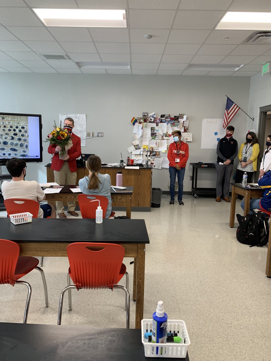 JenHutchEDU's tweet photo. Outstanding Biology Teacher Award for the state of Alabama recipient, Mrs. Nerissa Deramus!!! @NABT_News @egmackey  Doing the amazing work of educating our future. Beyond excited to celebrate this phenomenal educator! https://t.co/4Sbq0GbVUO