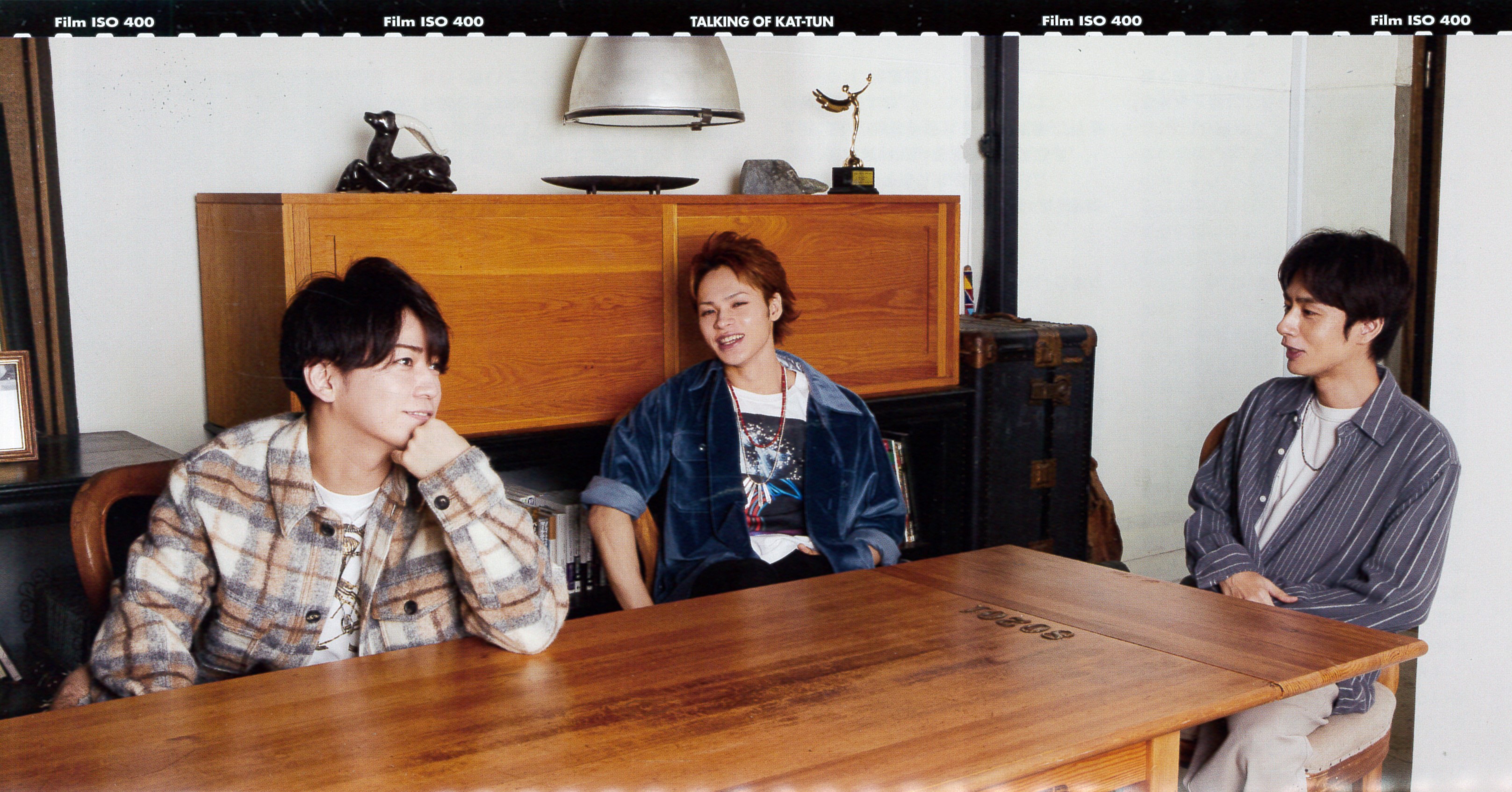 Emxw-KhVgAAluoT?format=jpg&name=4096x409