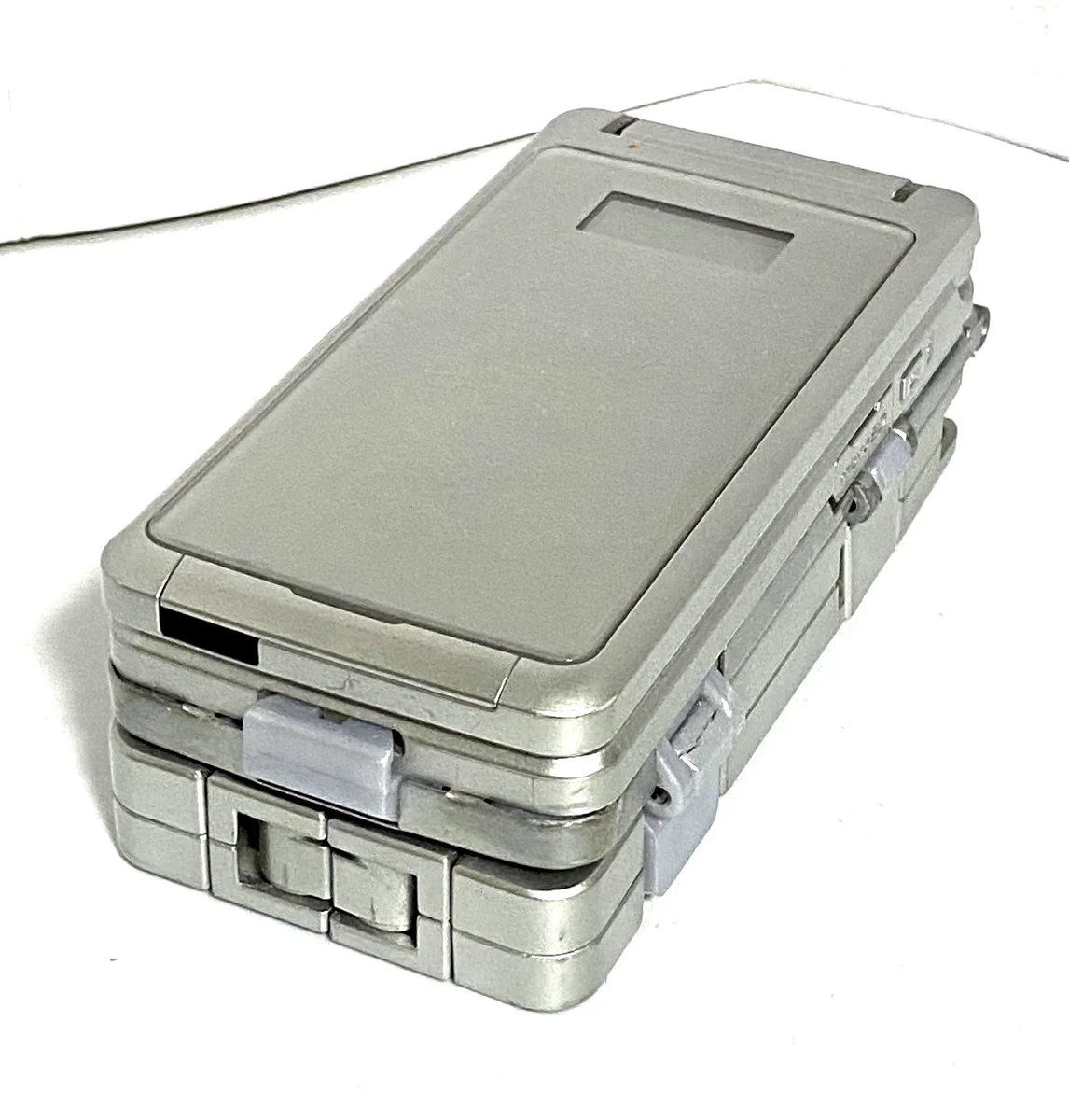 iPhoneにする前に使っていたロボットに変形するガラケーｗｗｗ