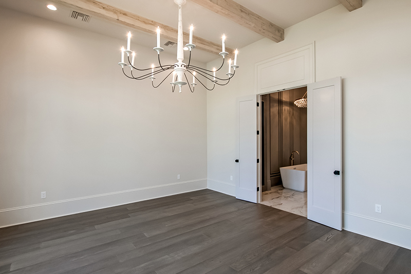 BedicoCreek's tweet image. The Elegant Formal Entry Showcases a Spectacular Chandelier Overlooking the Gleaming Flooring at 437 S. Fairway Drive. This #CustomHome Will Be Open Tomorrow During Our #2020FallTour! ow.ly/N6gY50Chl5b