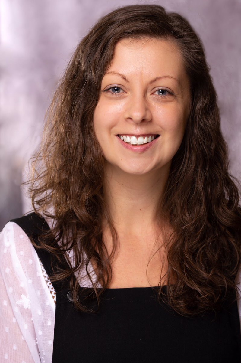 LauraSamson_LS's tweet image. My new headshots are up and ready to go!
#actor #headshot #headshots #unrepresented #ready 
@tim_mowbray