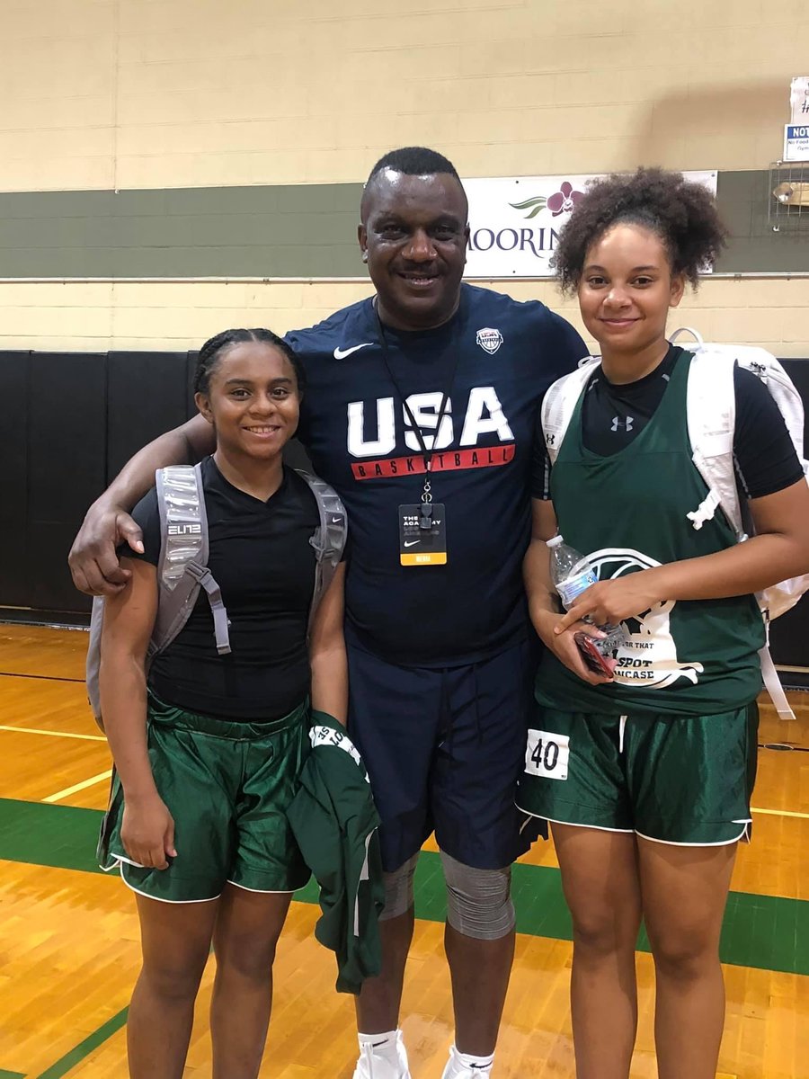 WHO'S UP NEXT? I have talented 2023 prospect <a href="/KeyaraBromley/">Keyara Bromley</a> 5'9 G of Armwood HS up next. I know for a fact that she already holds a offer from USF, with continued skill development &amp; maturation more offers are coming. #FloridaBasketballBulletin