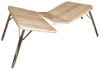 Стол сломался. Столик phillip. Tables broken. Старый сломанный стол. Поломанная мебель.