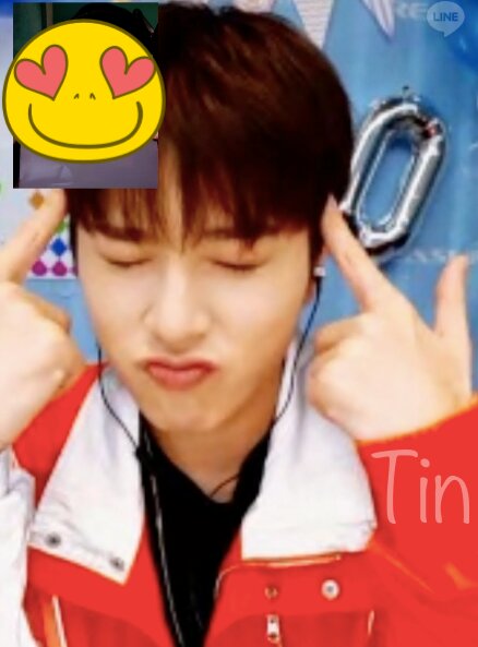 here's junghwan doing the challenge also