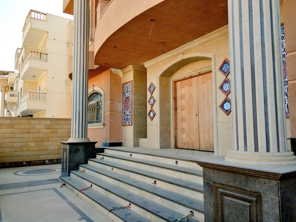 Ronnaa56's tweet photo. سقفه ل رونا
#RaniaFaik #decoration #Work #marble #Tiles #fence #elevation #villa #Stairs #Zaied #cairo #Egypt #home #culmn ❤️❤️ 🏡 https://t.co/CkusghfFHU