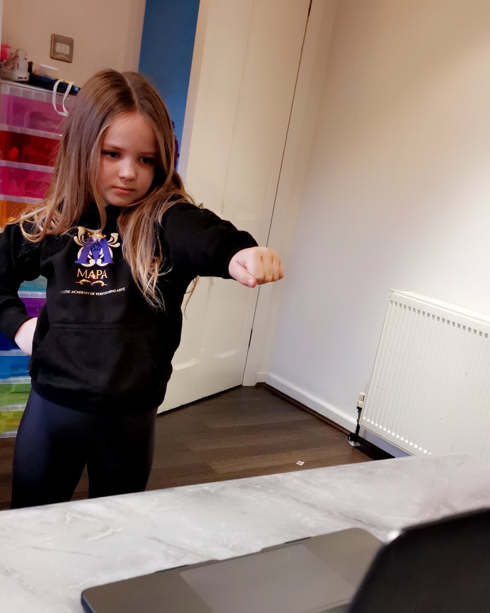 mapaschool's tweet photo. Zoom classes commence with our wonderful students π€©
#MAPA #CHESTER #danceclasses #singinglessons #musicaltheatre #cheshire #letsdevelopcreativityinchester #majesticacademy #musicschool https://t.co/UZWVh0eSyx