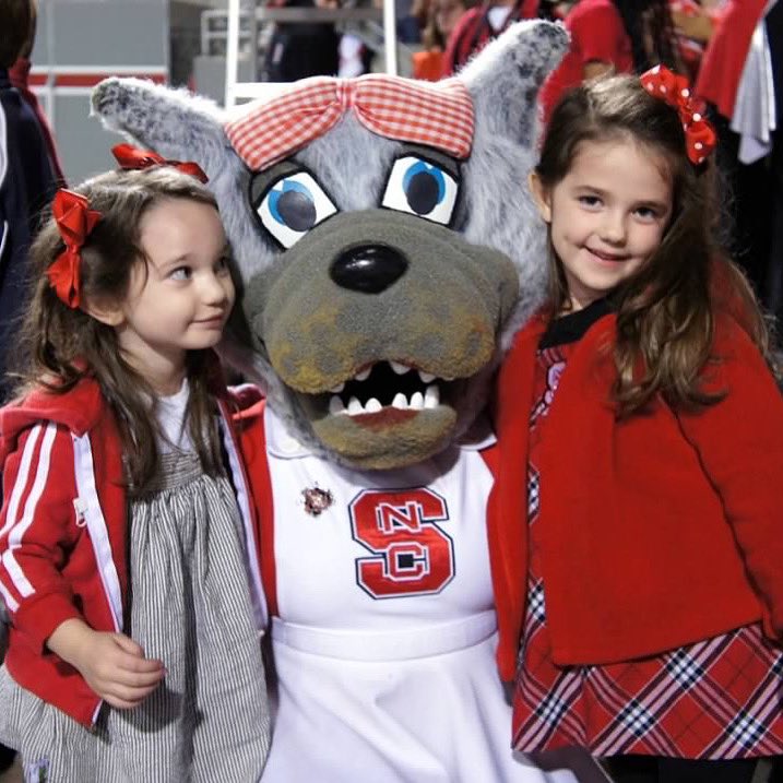 The pure joy and love the NC State Mascots spread! Thank you Mr. and Ms. Wuf for being there for your fans! WE LOVE YOU!!! GO PACK!!! @NCSUCheer #mswuf #mrwuf