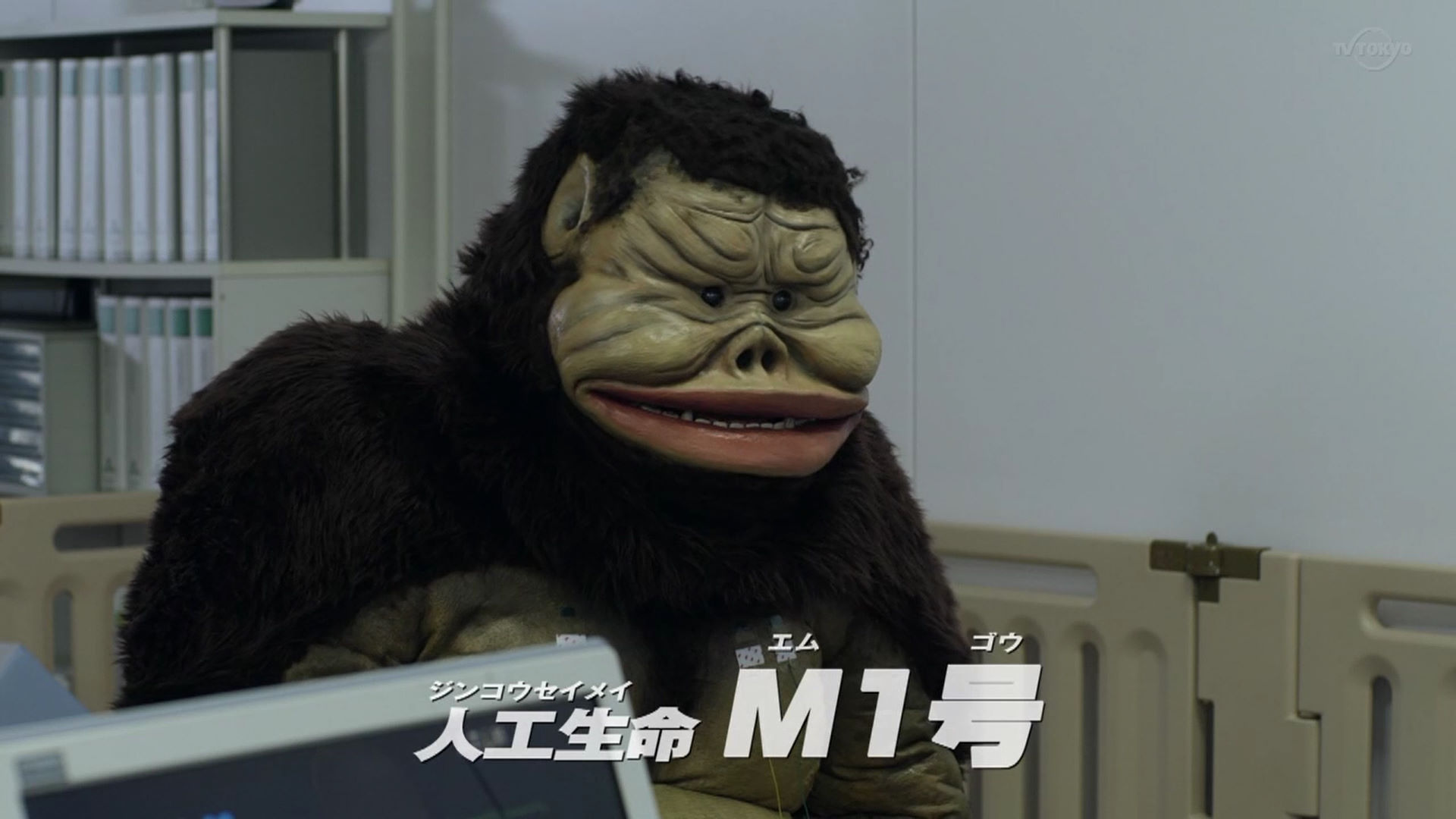 你好型大使ネクストねばあ Na Twitteru M1号 初の巨大化ッ 人間大に戻せてよかったでござる ウルトラq怪獣の大型化が止まらないでござる あっ初代ウルトラマンのラゴンからすでに始まっているでござるか あのラゴンは今だったらラゴン S になるのでござるかな