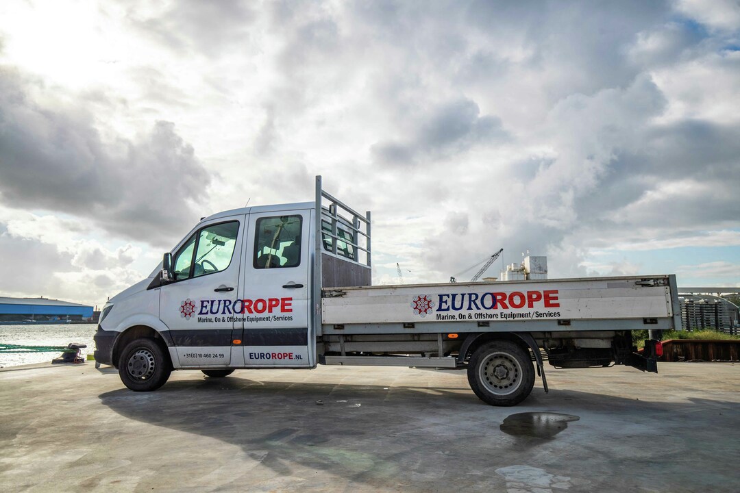 Want to know more about our services like inspections, load testing and steel wire rope services?

This link provides more information:
eurorope.nl/services-by-eu…

#EuroRope #TheOneStopShop #Loadtesting #Cranewireropes #Craneloadtesting #Heavylift #Heavylifting