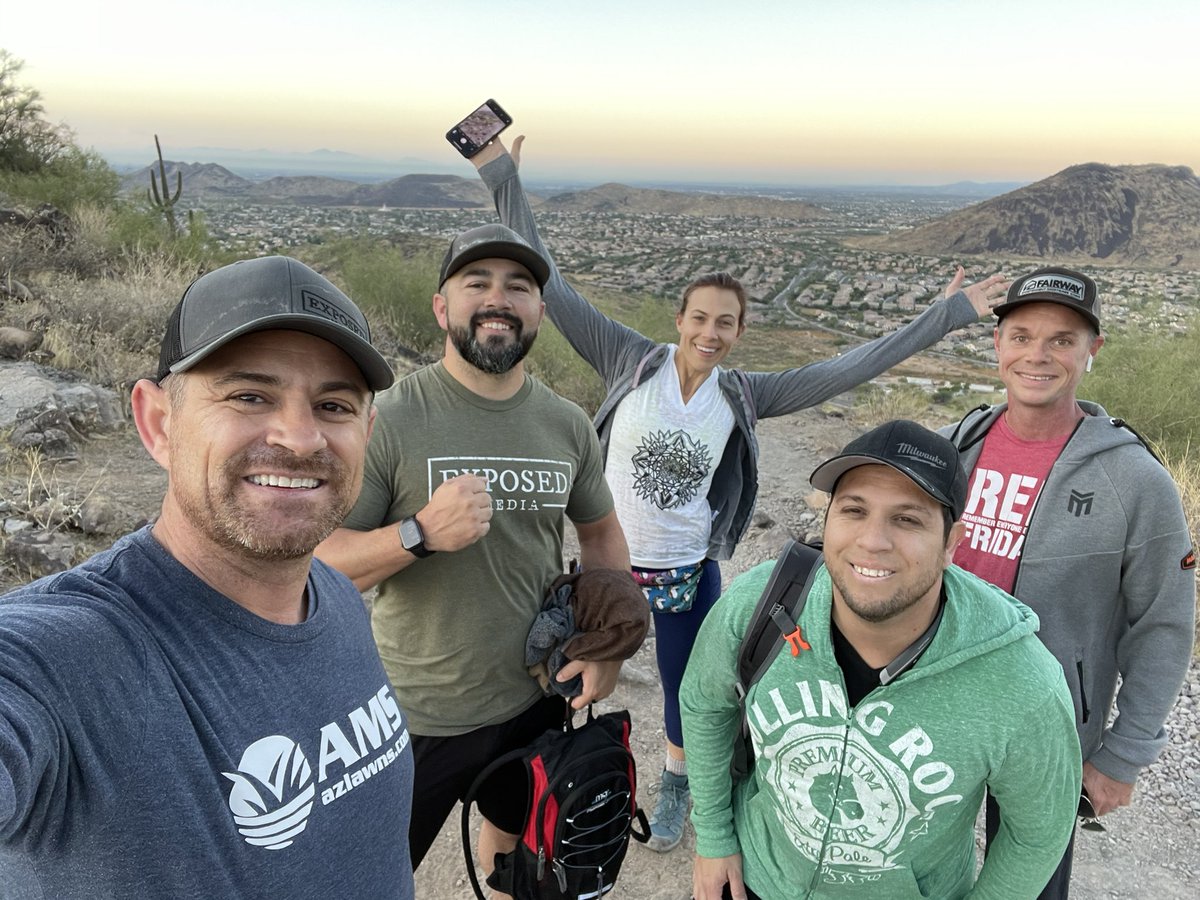 azlawns's tweet photo. Great hike Friday morning with my NW peeps at Deem Hills peak.
#stetsonvalley #arizonahiking #explorearizona #hikeaz #entrepreneurlife #phxmountain #deemhills #azliving #desertlife #azmountains #azlife #desertliving #phoenixarizona #landscaper #azlawns #amslandscaping https://t.co/kOpBSths4e