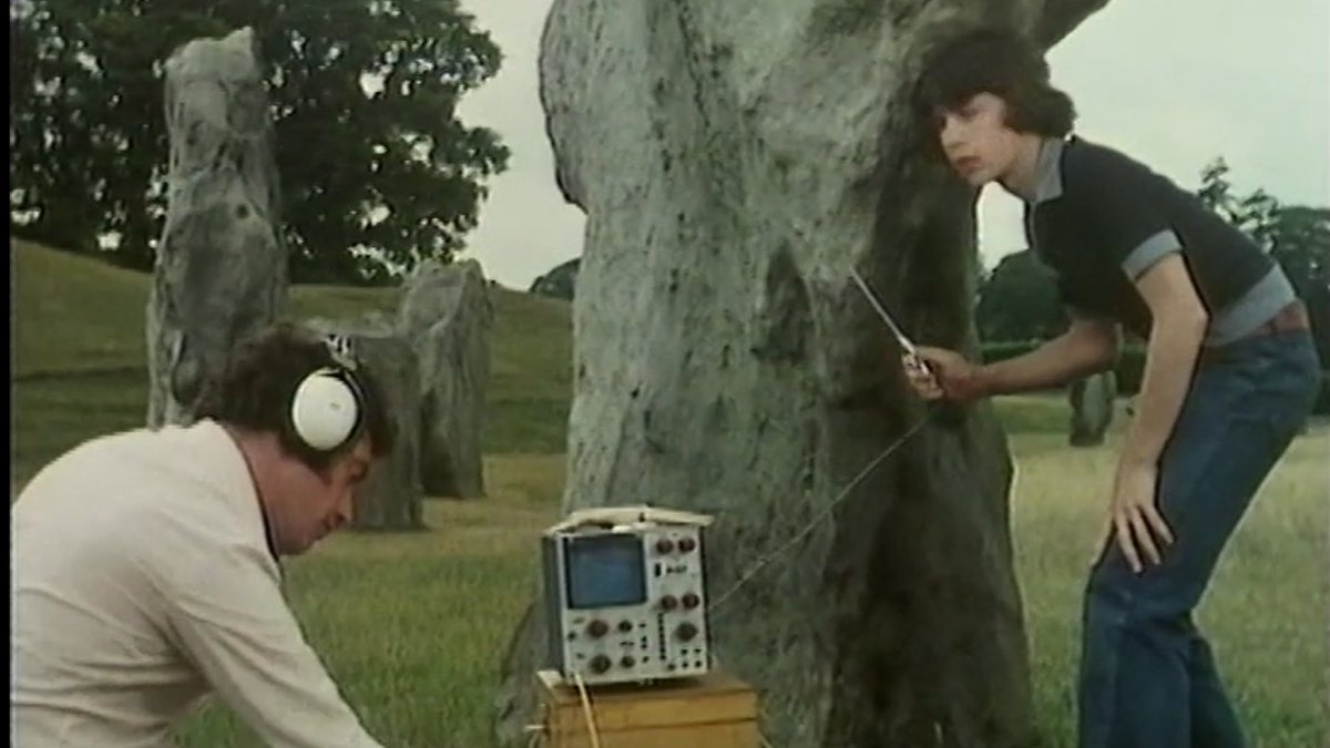 … coupled with careful site surveys and measurements …—The Owl Service (1969); Children of the Stones (1977)—8/16  #stonehenge  #hauntology  #folkhorror  #television  #ghosts  #archaeology