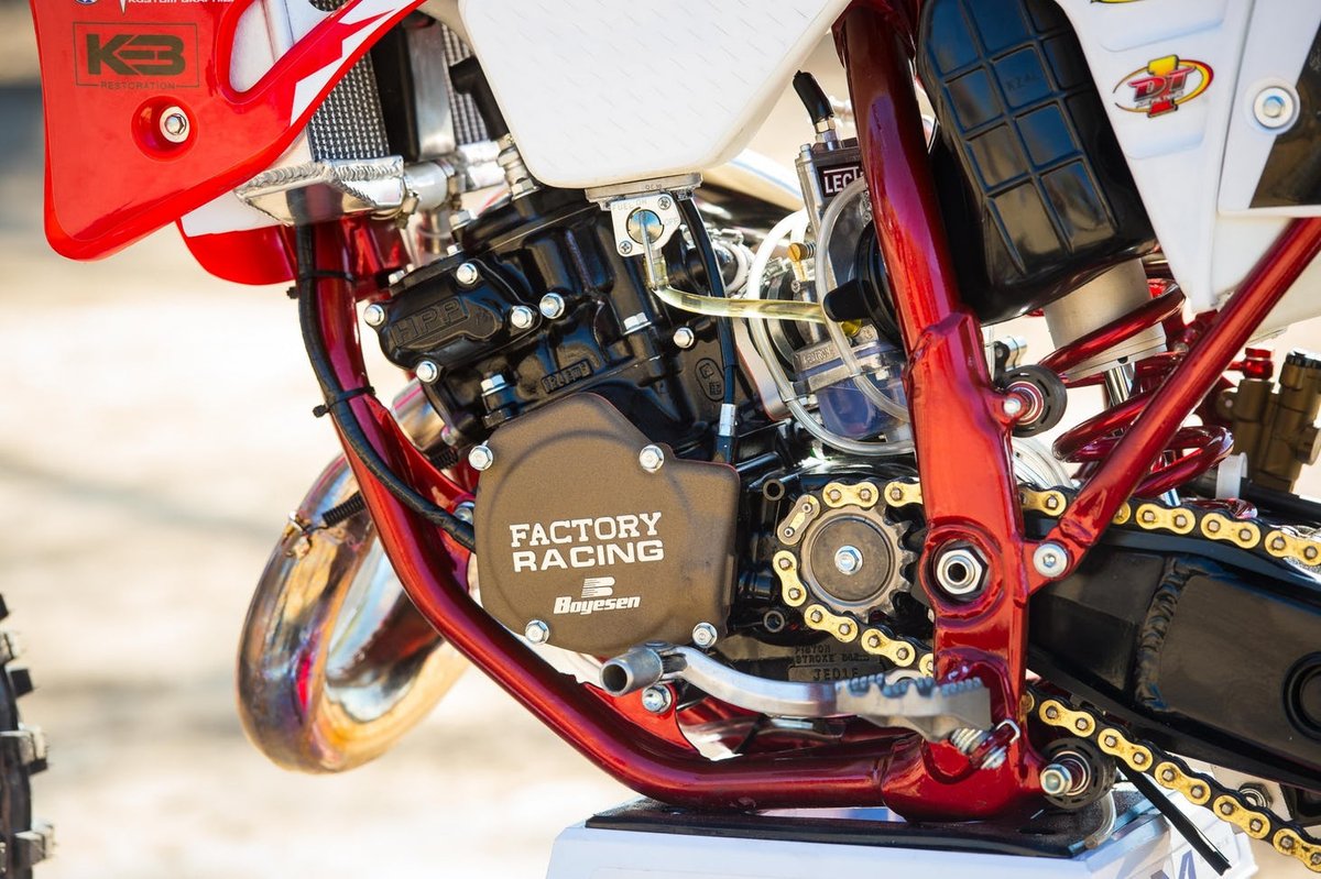 LectronFS's tweet image. Gotta love these 90&apos;s Honda builds! By @brentr553 and @rouse_763  #cr125 #cr125r #twostroke #motocross