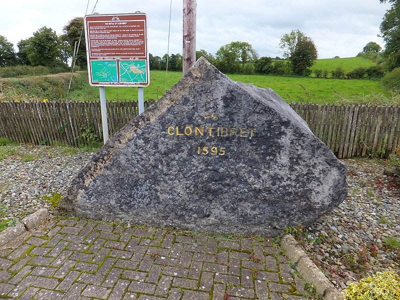 Este elemento quedó demostrado en encuentros militares como el de Ford of the Biscuits (1594), Clontibret (1595) y Wicklow (1599), donde las expediciones inglesas demostraron su incapacidad de luchar alejadas de los caminos y rutas.
