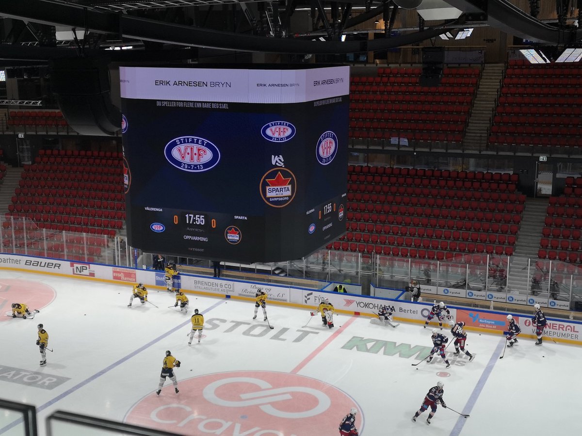 Hvis du ikke orker de støgge pissgule bortedraktene til <a href="/WarriorsSparta/">Sparta Warriors</a>, så kan du høre <a href="/VIFhockey/">Vålerenga Ishockey</a> vinne kampen hos oss. Kommentatorer er @espbjo og <a href="/Sotahjornet/">Sotahjørnets Venner</a>. Avspiller på klanen.no.