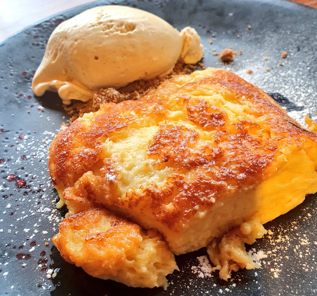 1. Sergio and Roberto Hernández, brothers and chefs, left Madrid, one to Lima and the other to Singapore. On their return they opened Latasia: Latino-Asian fusion à gogo. Great success. Their 2d place, Taramara, adds their mother's oldtime Spanish recipes! Wonderful combination.