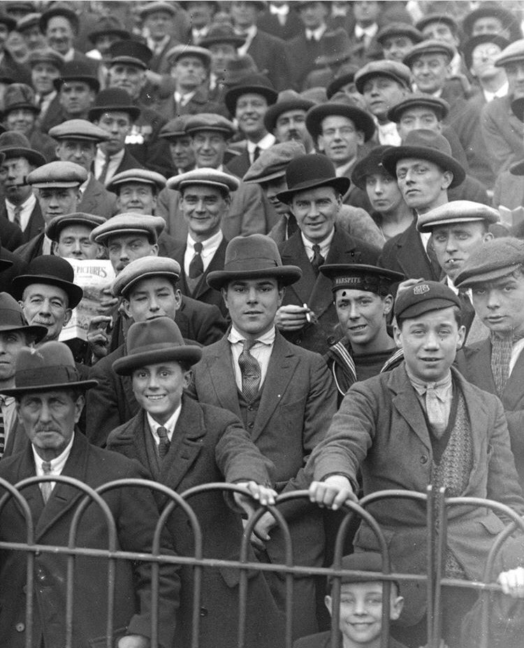 chelsbrasil's tweet photo. 📍Stamford Bridge, 1920

"By order of the Peaky Blinders" 😉 https://t.co/2Ak0jzGavk