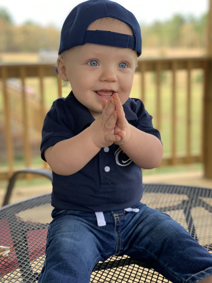 seahawksgirl23's tweet image. @CollegeGameDay @PennStateFball Cayson is praying for a win all the way from South Carolina! #WeAre
