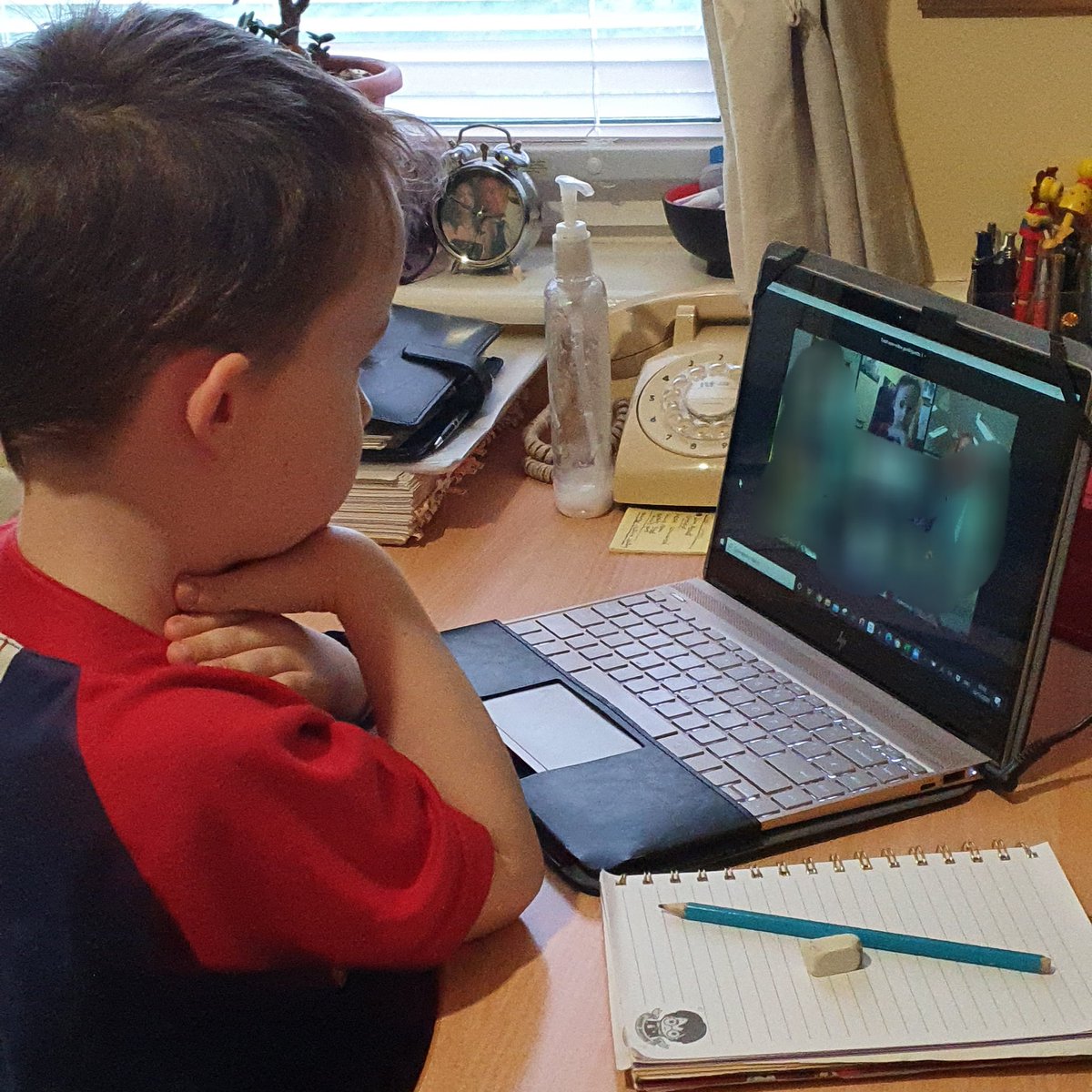 YCahalane's tweet photo. So proud of this little chap.
Oscar started his 5 week Neuroscience &amp; Medicine course today thanks to #CTYi UCC &amp; DCU
Making use of lockdown. Tomorrow #rocketscientist
8 turning 80! #UCC https://t.co/NAQRr6wBPY
