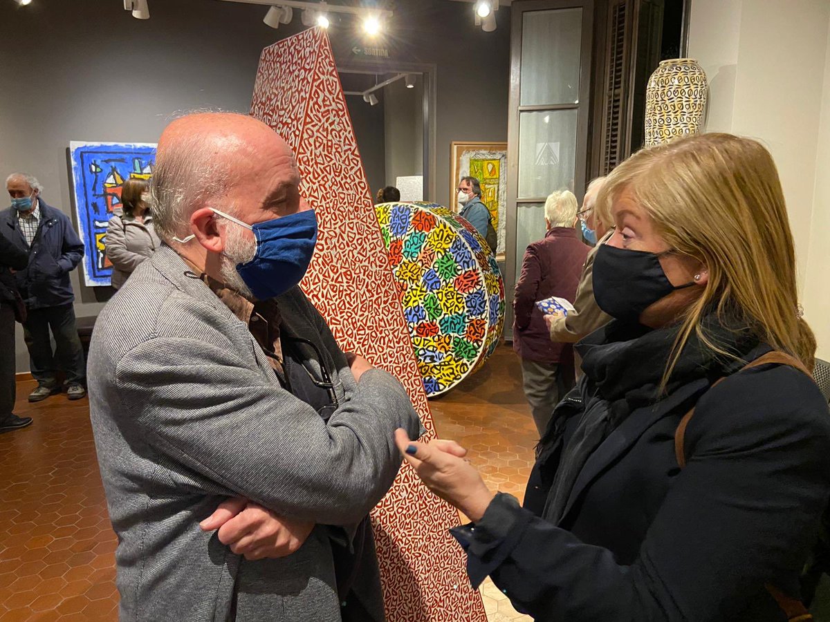 angelsponsa's tweet photo. “Jaspi o els fonaments de la murallla de jaspi” una exposició de l’artista Sergi Barnils a #calgerrer @fundaciocabanas #santcugat una obra inspiradora que a través del gest, la simbologia geomètrica i el color, et captiva.
Moltes grácies per l’estona compartida, Sergi. https://t.co/RsmmmNFj6j