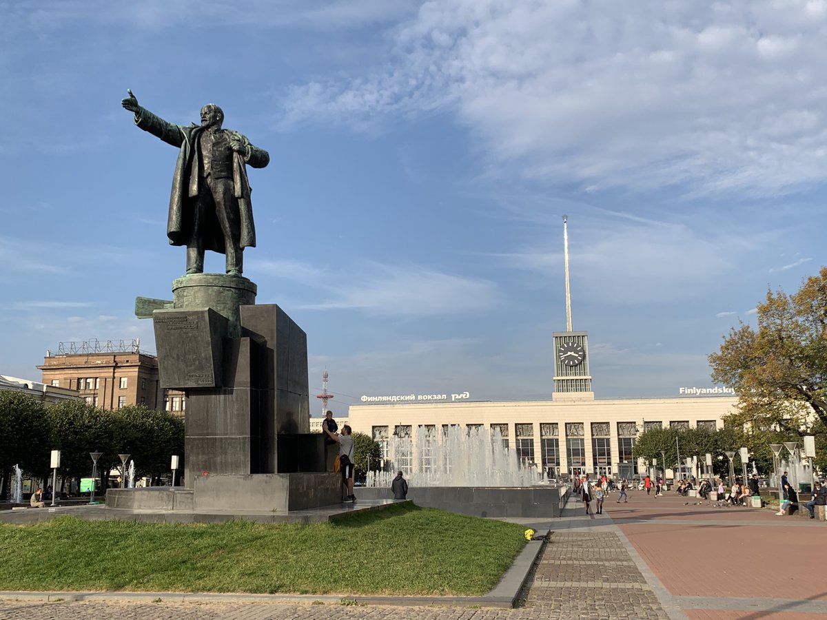 Recognize the man who the monument is dedicated to? Russian revolutionary Vladimir Ilyich Lenin. He addressed people with his well-known speech, standing on an armored train car on April 16, 1917. st-petersburg.guide/whattosee/leni… #annagaplichnaya #history #staycation #saintpetersburg