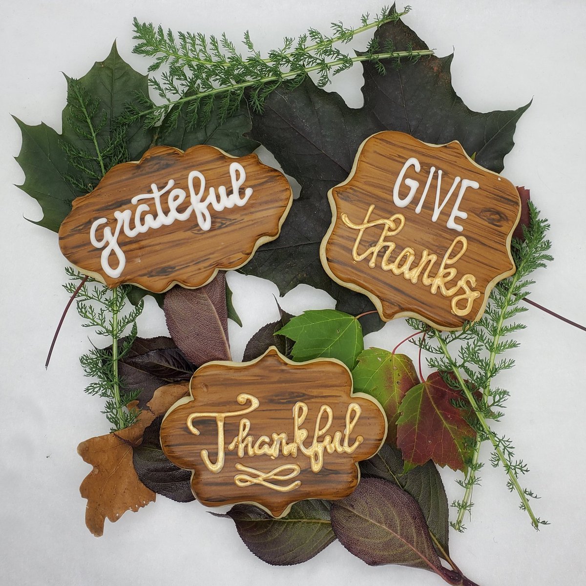 CakeMaddness's tweet photo. There's still time to get your Thanksgiving orders in. Message us to place yours today! 🦃 https://t.co/vv3ZbCIrGj