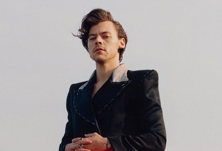 maybeitslou's tweet photo. @larriescompass_ RETWEET !!

I’m voting for Fine Line for Favorite Album - Pop/Rock at the #AMAs https://t.co/ljA615S8XC