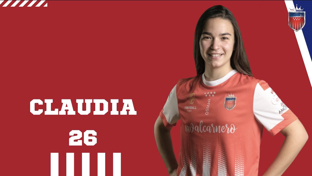 futsi_atletico's tweet photo. Debutan en primera división nuestras canteranas #rey y #cludia 
Vamos chicas, que alegria 🤩🦊 https://t.co/8hGT8YRhmE