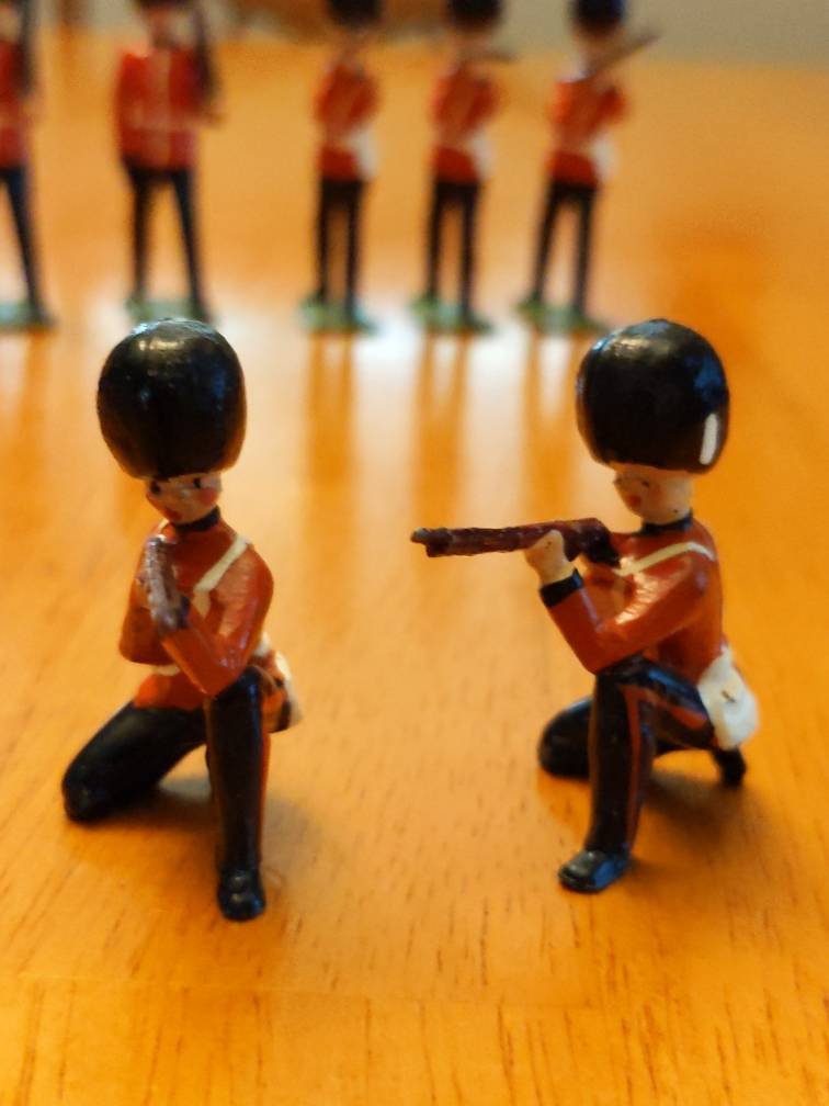 rhughe00's tweet photo. Excited to share the latest addition to my #etsy shop: Britains Soldiers Grenadier Guards Collectible War Toys https://t.co/aJ987dkhHb https://t.co/760RFeTRA3