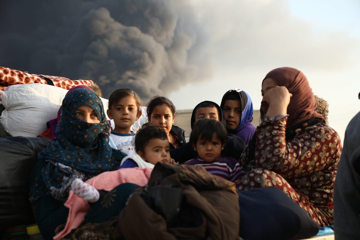 HoshangHesen's tweet photo. No one like #Kurds know how #Armenians feels now, a year ago Kurds in #SerêKaniyê/ #Rojava forced to left their homes exactly like what happening now in #Artsakh.
#SameEnemySamePain https://t.co/vcgRXY6N4d