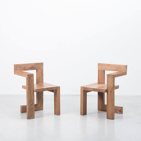 Masumlar Apartmanı’nda Gerrit Rietveld’in Steltman Chair’ını görüyoruz, Kırmızı Oda’nın dizi müziği olarak Max Richter’in November’ını dinliyoruz. Bu sezon Türk dizilerinde alışık olmadığımız bir kalite içinde değil miyiz? (📸: <a href="/fevziondu/">fevzi ondu</a> )