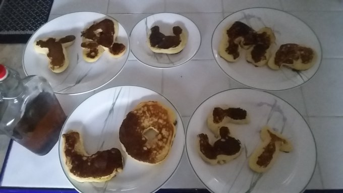 InsightfulSOB's tweet photo. @BBCWorld Hope they had a good breakfast of #pancakes #StopTheSteal #MillionMAGAMarch #MarchforTrump #March4Trump #MarchFor45
#MAGAMillionMarch #WomenForTrump #MAGAMarchDC #MAGA2020 #Trump2020 #HoldTheLine #TruckersForTrump https://t.co/xsuzpXuEGE