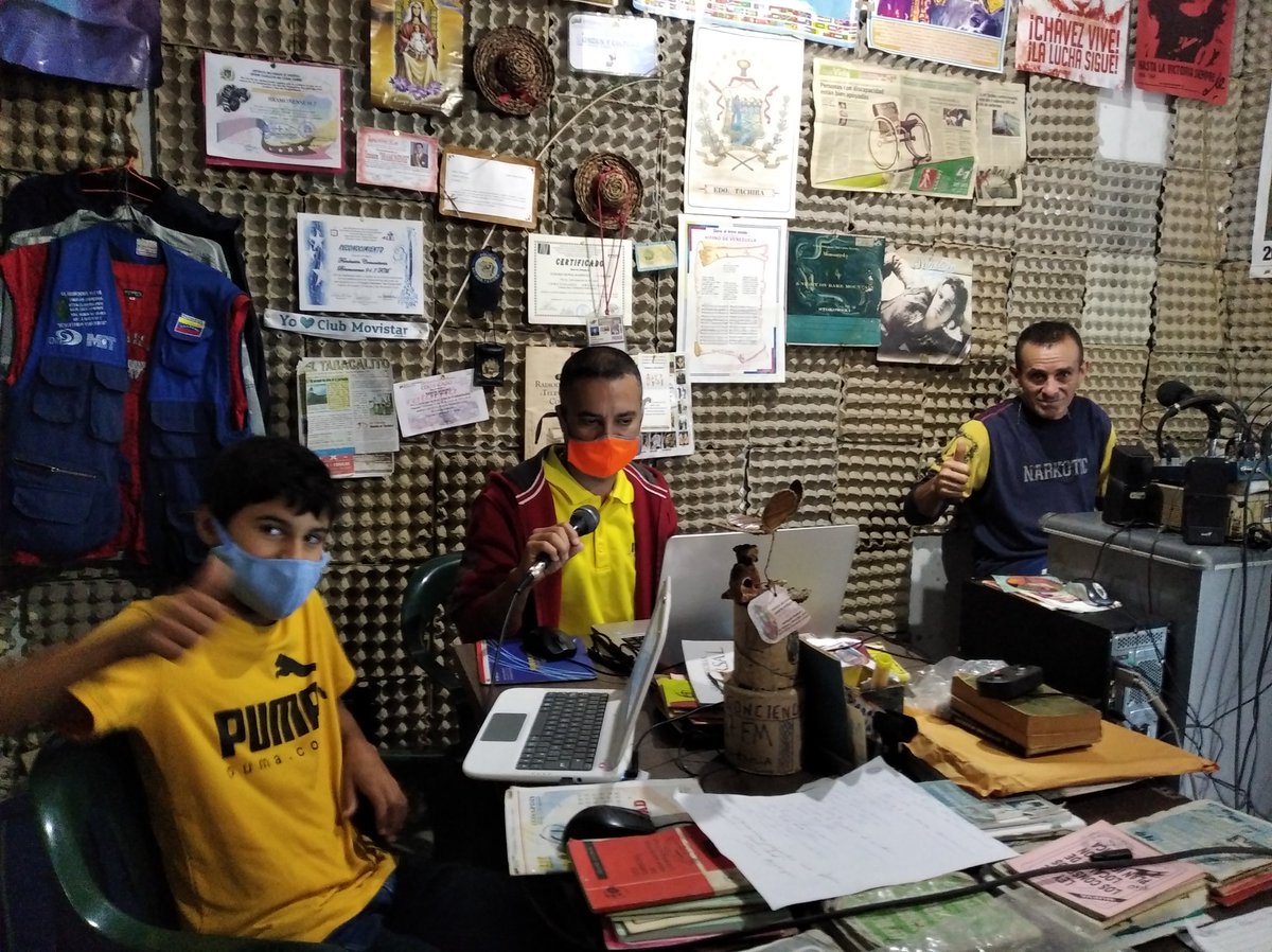 PequesRadio's tweet photo. #RadioPeques aniversario programa de aniversario en la bramonense 91.7Fm desde el municipio Junín @Zandra87713490 @MPPEDUCACION @crazet @ZonaEducTachira @Danielcustodio3 https://t.co/XOYeXiBzOe