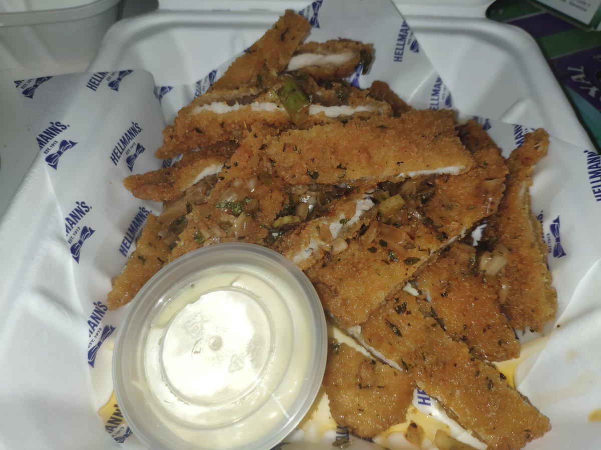 #foodporn <a href="/FreakBurguerInt/">FBI Murcia</a> 
aún tengo que probar la de <a href="/antoniorentero/">Antonio Rentero</a>