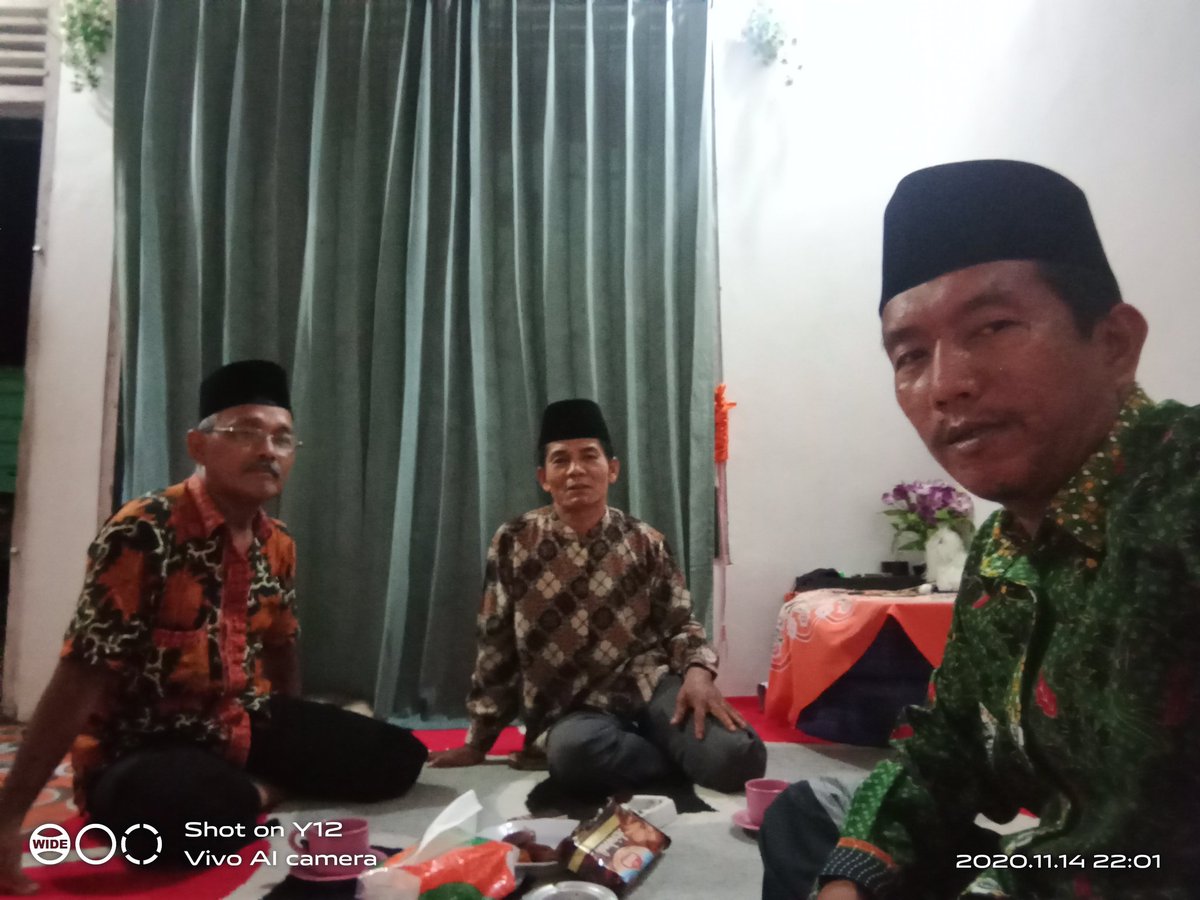 Y12Rahman's tweet photo. Konsolidasi nagari koto Laweh dalam menghadapi Pilkada damai dan badunsanak. (Ketua forkan, Bamus dan wali nagari). Semoga pilkada 9 Desember 2020 berjalan aman tertib dan lancar. #menteridesa #halimiskandar #kuncoro #dtrajomedan #jokowi #amdenes #yosefAP https://t.co/CiikJHV9WH