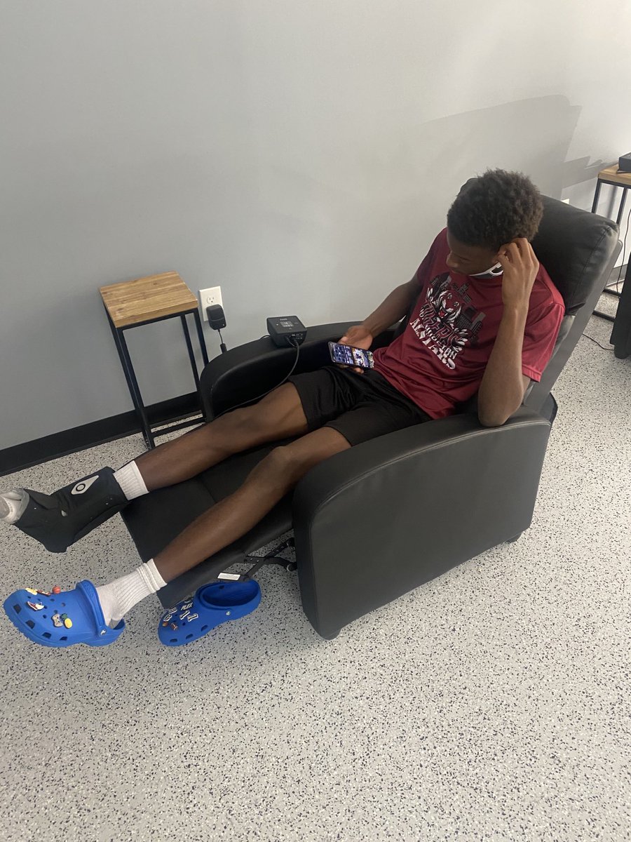 braylon_conley's tweet image. Back at it....#greatprogress 💪🏾