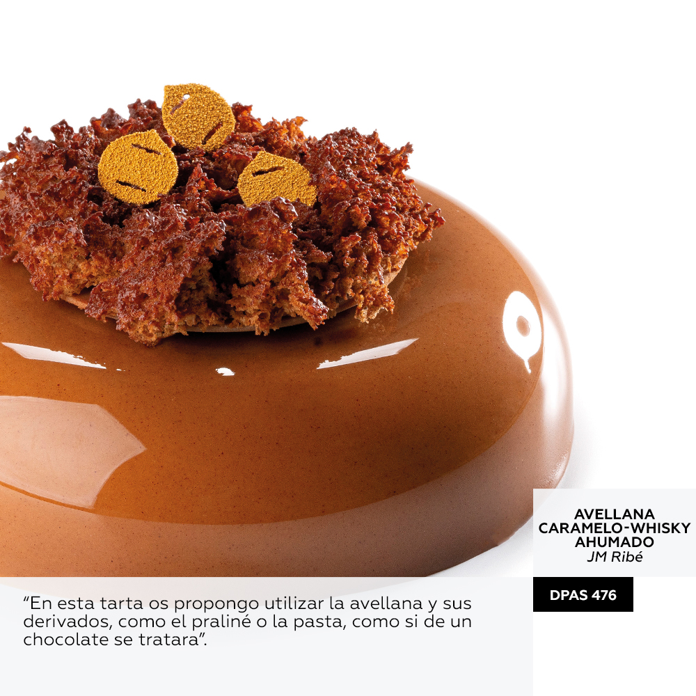 dulcypas's tweet photo. Con dos tartas de autor, una de campeonato y otra pensada quizá para un público más adulto, @JMRibe82 se sumaba a la celebración del 25 aniversario de la @ChocoacademyBcn que él mismo dirige y que acogimos en #dpas476
Conoce más sobre el chef ➡️ https://t.co/baIEI62F4Y https://t.co/FLEvftt4R1