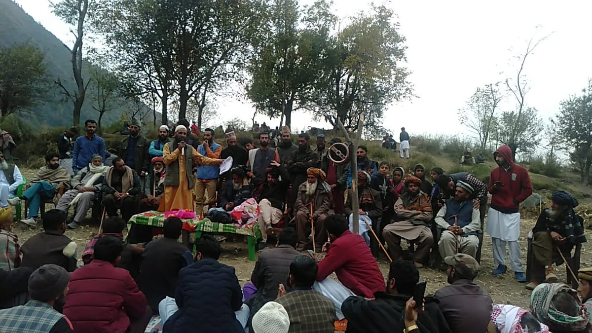 Badshah_Rapstar's tweet photo. DDC Election Surankote A..
Huge gathering and warm welcome at #solian #Marhote of
@Shahnawaz_JK @RahulGandhi 
#VoteAndSupport🙏🙏 https://t.co/9ie2dhmnCL