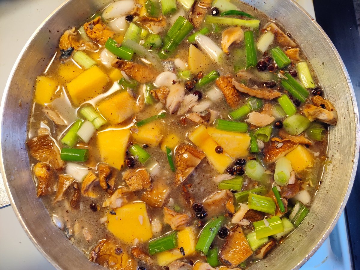 Roughly a tablespoon of dried sumac. Add enough water to cover. Put over medium heat, partially covered with a lid, stirring occasionally.Cook until all vegetables are tender. Check for seasoning, adding salt if needed