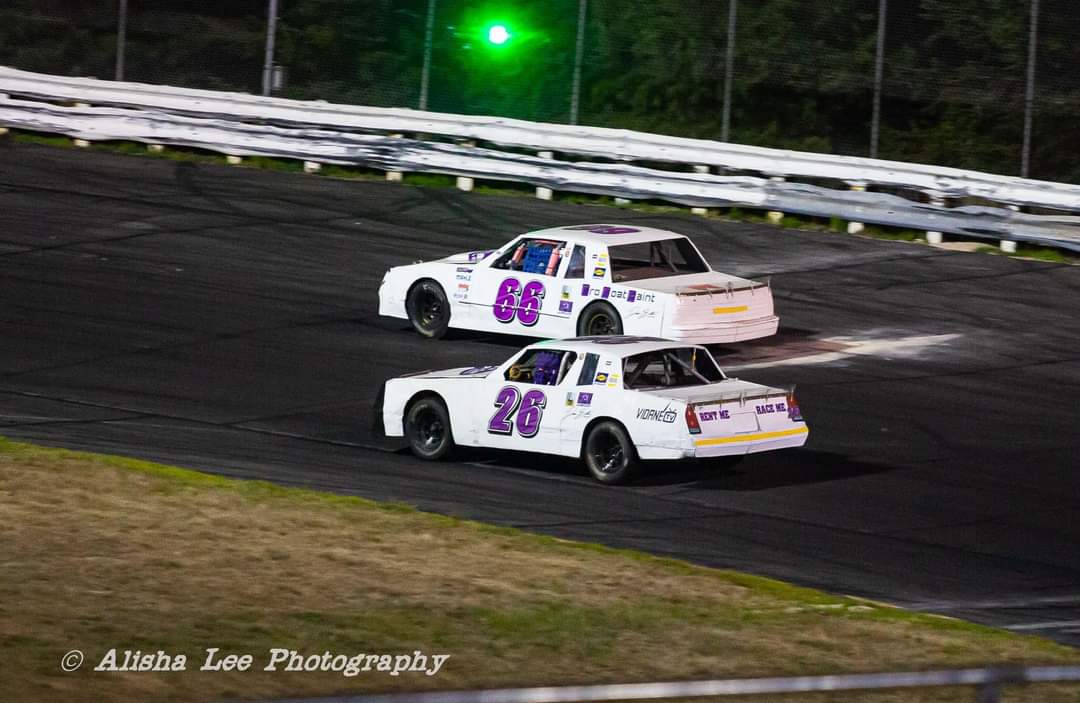 KeystonePatrick's tweet photo. Thx to RAR in Conneticut and @StaffordSpeedwy for letting such a program to exist. Thank you for all the track worker's and Emt's and everyone that make it possible. See you for the opening race's in the Spring Sizzler!! #goingracing https://t.co/iRPgUgn8VB