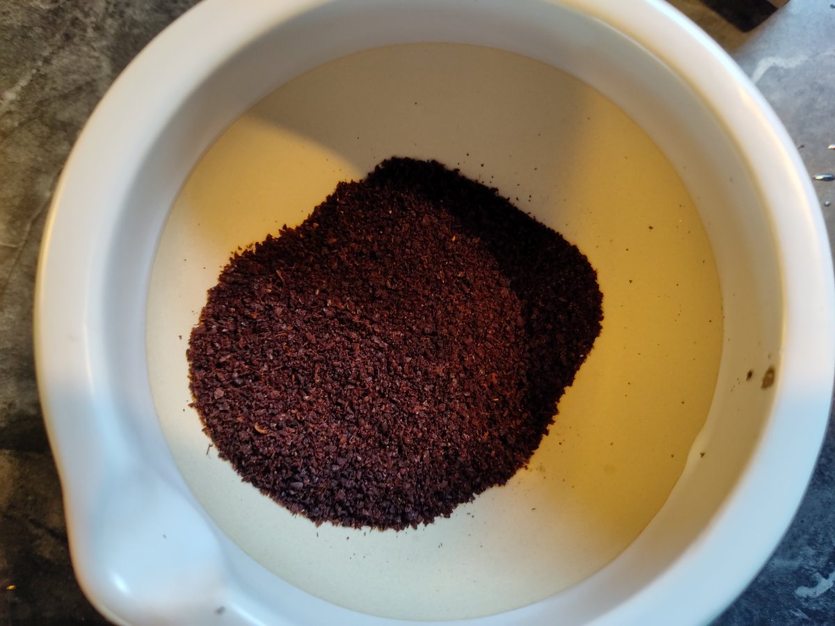 Roughly a tablespoon of dried sumac. Add enough water to cover. Put over medium heat, partially covered with a lid, stirring occasionally.Cook until all vegetables are tender. Check for seasoning, adding salt if needed