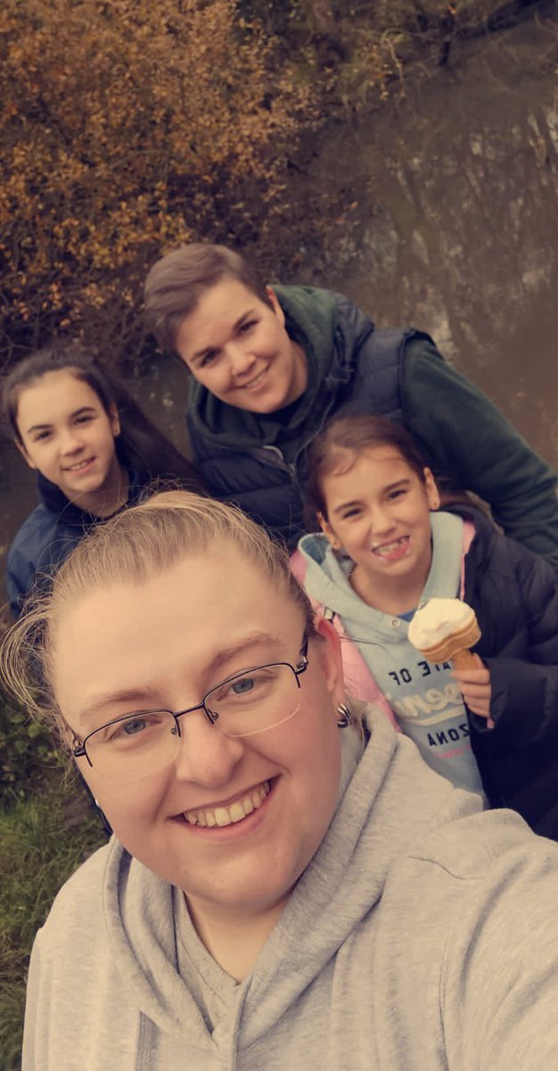 ToniTheis's tweet photo. Wet and muddy walk around Pennington Flash this afternoon. Blowing away the weekend cobwebs 

#weekendrecharge https://t.co/NvmATUTIAi