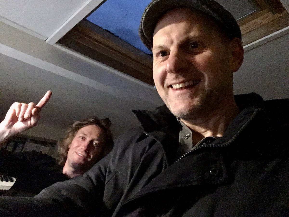 popduo's tweet photo. #studiotijd #innijehit https://t.co/9IFEme7FPj