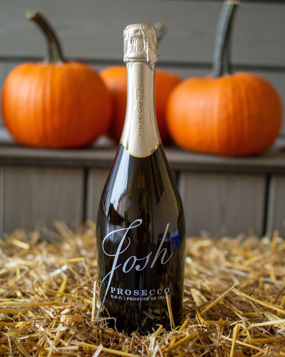 PWL12144's tweet photo. With a more balanced and nuanced approach to the style, and  lots of citrus notes, enjoy the delicate bubbles of this fall scented prosecco. We've got plenty for everyone! 

#SimpleWineChoices #albany #rensselaer #Saturdaynight  #Joshprosecco https://t.co/Bbey1ENIzh