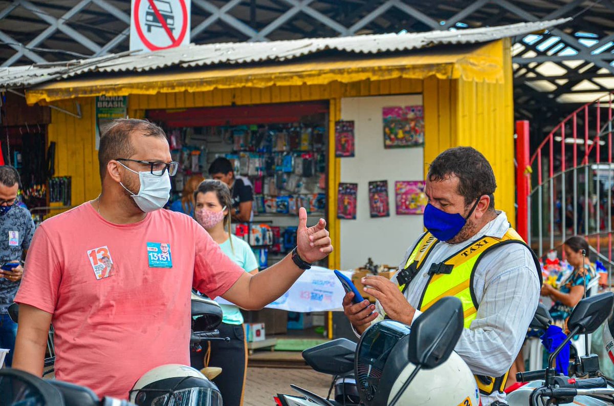 rodrigoforneck's tweet photo. Manhã de sábado dedicada a agradecer nossos apoios e reforçar o pedido de voto!
#rodrigoforneck13131 #danielzen13 #riobranco https://t.co/6l27oZlZ07