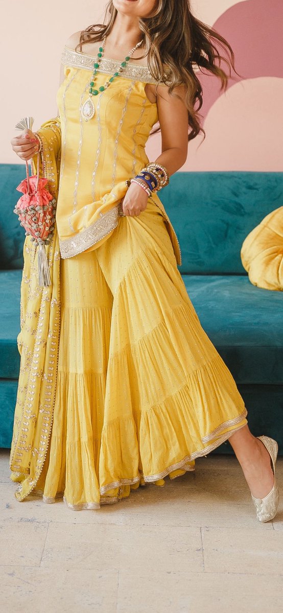 RunwayToRoad's tweet photo. This Diwali don’t light patakas-  be one! 😉 💛
.
.
Daily Style Statement: Yellow is the happiest color.
.
.
#RunwayToRoad #AzulibyNikki #traditionalwear #Diwali #Diwali2020 #Diwalioutfit #indianblogger #desiinfluencer https://t.co/9EQGkk7GDY
