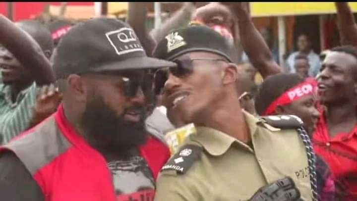 Dajonah5's tweet photo. @HEBobiwine @PatriqKanyomozi Did u kno that the statement "#SECURE_YOUR_FUTURE" ends with "By #VOTING_KYAGULANYI"😜😜 https://t.co/q3dRyuDCeh