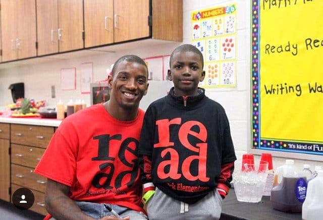 ReadWithMalcolm's tweet photo. NEWS -> Registration for #READBowl: The World Championship of Reading is now Open!
 
AND ... Get this! In 2021, the Overall World Champions will get a visit from @MalcolmJarod.

This is it! This is the big game. Get your kids in it to win it 📚🏈 -> https://t.co/GvxipvJ8j3 https://t.co/90ShrnjUi3