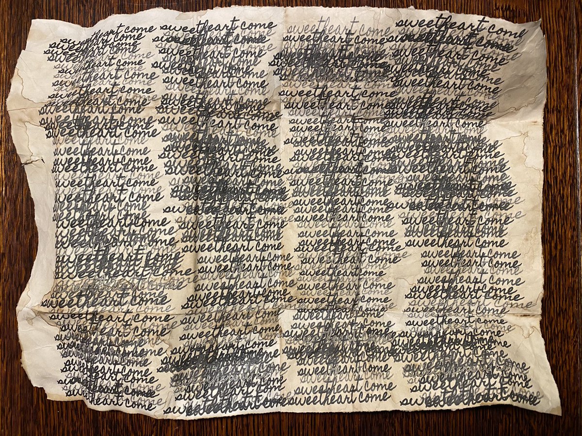 1/ Several folks have asked me to give more details about how I make my paper  #dungeonsanddragons props. So I give you a thread on making a  #dnd prop that I used in my  #curseofstrahd game last weekend