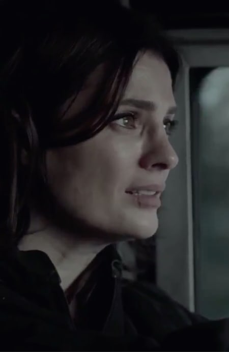 stana_katic_fr's tweet photo. La Saison 3 d'#Absentia continue ce soir sur la chaine #AlticeStudio avec la diffusion de deux épisodes :
- 20h50 épisode 3x07 : 'Libéré'
- 21h32 épisode 3x08 : 'Vérité et Justice'
@Stana_Katic
@EvilWillPascoe
@AbsentiaSeries https://t.co/tD9M1y3ia8